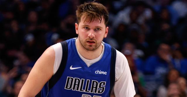 东契奇重返赛场，持续失利首场状态出色，拜仁观众沸腾！