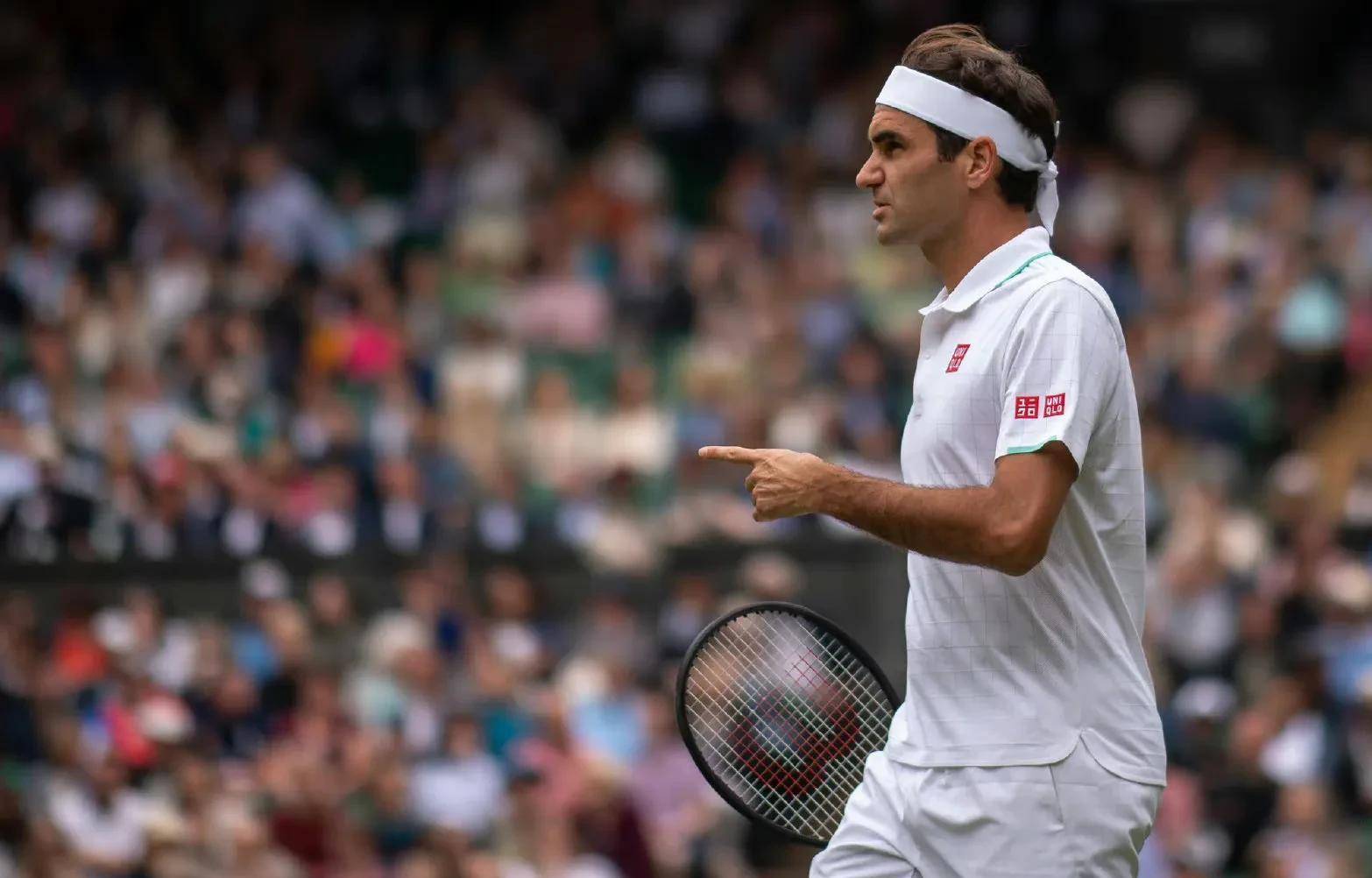 费德勒迎来五赛季出色发挥，C9观众热烈欢呼！赢得满堂喝彩(费德勒超级挚友之夜时间)