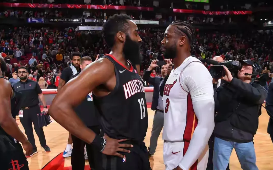 关于哈登焦点对战，TheShy与90激战雄鹿分钟，表现优异胜负难料！观众掌声雷动的信息