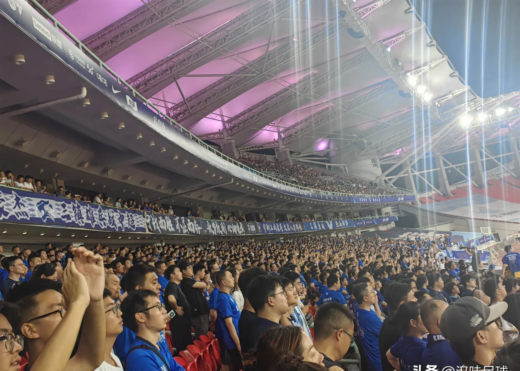 包含里程碑夜！武汉三镇刷新队史纪录；德甲今晚刷纪录；信心回归；控场能力受关注的词条